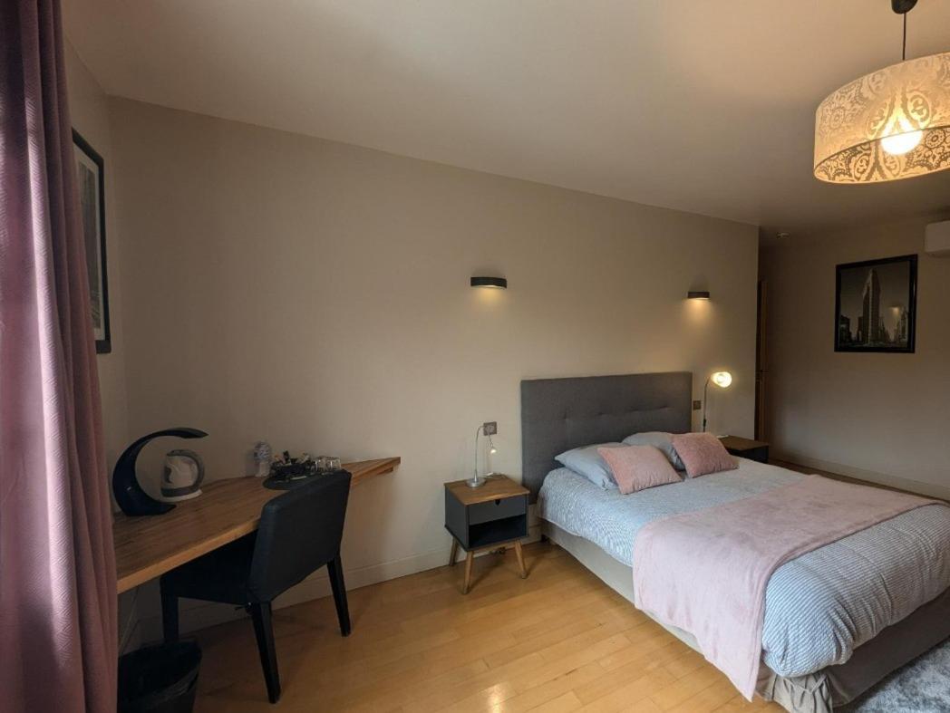 Au Saint-Amand Bed and Breakfast Poissons Exteriör bild